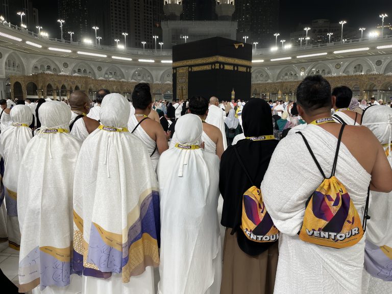 Umroh Surabaya! Diskon Spesial Untuk Yang Siap Berangkat!